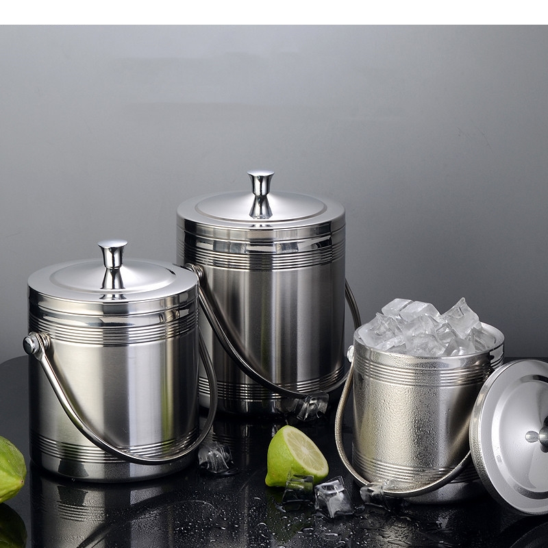 Whisky Beer And Wine - Ember Es Dua Lapis Baja Tahan